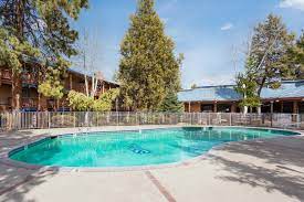 Full service hotel shilo inns bend is located in the heart of central oregon surrounded by a wide variety of indoor and outdoor attractions. Shilo Inns Bend Shilo Inns Bend