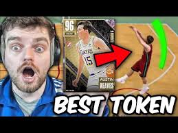 PINK DIAMOND MOMENTS AUSTIN REAVES IN NBA 2K23 MyTEAM!! SHOULD YOU SPEND  YOUR TOKENS?