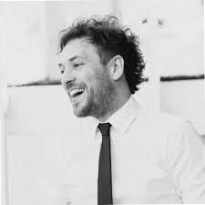 More is More? Less is More?