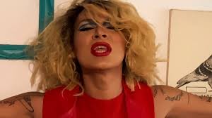 V de Verónica Valenttino