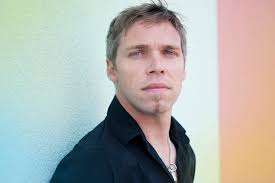 Eric Constantin's Instagram, Twitter & Facebook