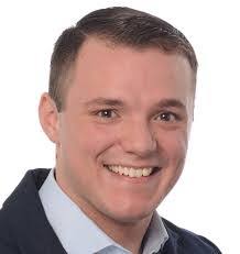 Mary Viens's Instagram, Twitter & Facebook