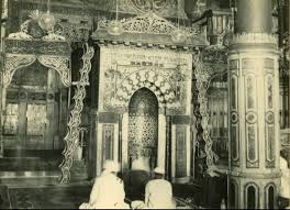 صور معالم مختلفة من الروضة الشريفة المسجد النبوي الشريف عام ١٩٥١ تم التقاط هذه الصور من قبل بعثة مصرية درست ا Islamic Heritage Islamic World Islamic Pictures