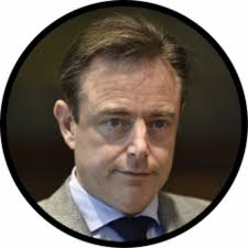 Humo sprak met migratiespecialist Paul Scheffer: 'Je moet een afweging  maken tussen de noden van de mensen binnen en de noden van de mensen buiten  je grens'