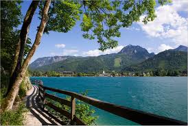 Hobbytaucher hatten auf dem seegrund das umfeld eines neuen stegs gereinigt und. Kristallklar Der Wolfgangsee In Osterreich Geo