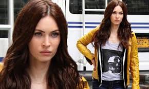 She earned her bachelors in psychology from gettysburg college in pennsylvania and her masters of science in college student personnel from the university of rhode island. Megan Fox Looks Intense Filming Teenage Mutant Ninja Turtles As It Is Claimed Hair Dye Caused Her Locks To Fall Out Daily Mail Online
