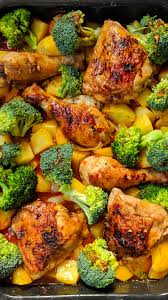 Honey Garlic Chicken Mit Brokkoli Und Kartoffeln Aus Dem Ofen Instakoch De Rezept Kochrezepte Rezepte Huhnchenrezepte