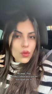 Dana Alvarez (@alvzdana)