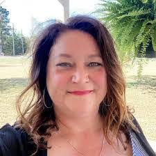 Desiree Merrill's Instagram, Twitter & Facebook