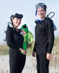 Diy Scuba Diver Costume Family Halloween Costume Scuba Diver Costume Family Halloween Costumes Beach Costume