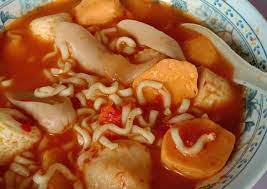Seblak kini menjadi makanan jajanan jalanan yang digemari berbagai kalangan masyarakat, terutama di jawa tengah dan jawa barat. Resep Seblak Seafood Anti Ribet