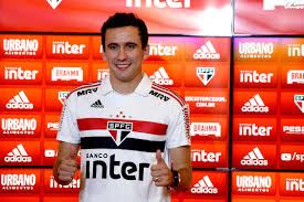 As stated in the accommodation section, there are hostels and rooms available for little more than $5 per night; Rival Gastou Menos Com 7 Reforcos Do Que O Tricolor Com O Pablo