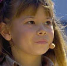 In the post, bindi uploaded three images, one of her with her parents when she was younger, another of chandler holding their daughter grace, and one of chandler with his father. Das Schwere Erbe Von Bindi Irwin Welt
