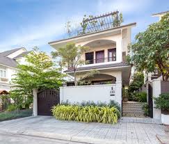 The most common woods being western versions of maple cypress hemlock and red pine. 18 Marvelous Asian Home Exterior Designs You Ll Fall In Love With
