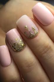 Weitere ideen zu nageldesign, sommernägel, nagelideen. Die 7 Coolsten Nageldesigns Fur Den Sommer 2017 Zentraldrogerie Magazin