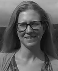 Bacterial Sphingomyelinases and Phospholipases as Virulence Factors