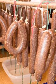 Wildsalami Hergestellt Im Naturreifeverfahren Grillforum Und Bbq Www Grillsportverein De In 2020 Mettwurst Selber Machen Wurst Selber Machen Rezepte Mit Wurstchen