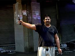 Crowds looting and setting alight shopping centres clashed with police in several cities on tuesday. K7ky6dzqk52djm