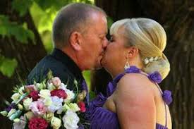 Albury couple's very Aussie wedding