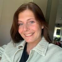 Madeleine Seitz's Instagram, Twitter & Facebook