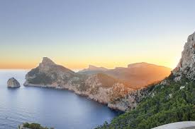 The archipelago lies 50 to 190 miles (80 to 300 km) east of the spanish mainland. Balearic Day In Balearic Islands In 2022 Office Holidays