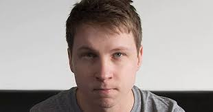 Adopted man embraces birth father who didn't know he existed captured in  heartwarming footage