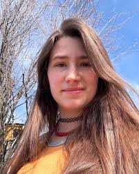 Rebecca Romney is looking so pretty #rebeccaromney #pawnstars #beautiful  #prettygirl #looks #stars