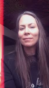 Cynthia Frampton's Instagram, Twitter & Facebook