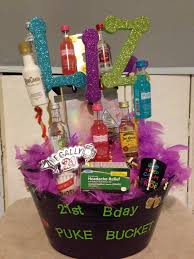 Best Gift For My Sister On Her Birthday Pin By Karen Garza On My Own Dyi And My Stuff 21st Gifts 21st Birthday Birthday Gift Baskets