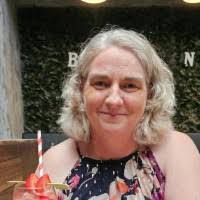 Amanda Manson's Instagram, Twitter & Facebook