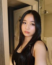 Judy Choi's Instagram, Twitter & Facebook