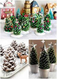 Pour ça, rien de mieux que les pommes de pin ! Sapin En Pomme De Pin Idees Diverses Pour Embellir Noel Facon Diy