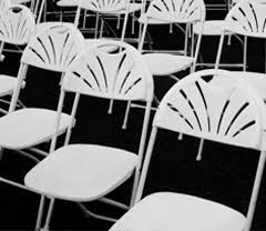 Nous disposons de table ronde ou droite, chaise napoléon blanche, chaise. Location Chaise Entre Particuliers Louer Entre Voisins Kiwiiz