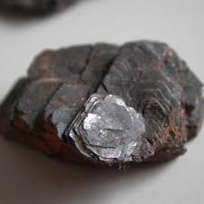 Hematite Crystal Flowers Song Of Stones In 2020 Hematite Crystal Hematite Raw Gemstones