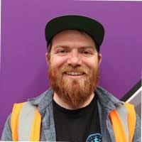 Scott Munn's Instagram, Twitter & Facebook