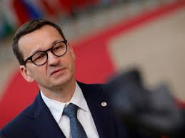 Innenpolitisch war morawiecki als superminister verantwortlich für die finanzierung der sozialpolitischen reformen der pis, deren flaggschiffe er im 2016 eingeführten kindergeldprojekt rodzina 500 plus und dem bauprogramm mieszkanie plus sieht: Morawiecki Poland Will Reform Judiciary On Own Timescale Euractiv Com