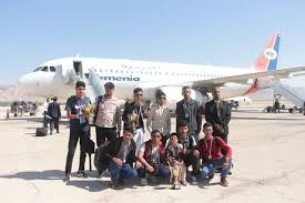 استقبال رسمي وشعبي لأبطال للروبوت من حضرموت بمطار سيئون صور Aircraft Jet Vehicles
