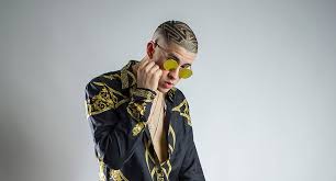 Al pasar por su premio, bad bunny dijo que agradecía a sus seguidores por el apoyo y que no se había dado cuenta que había ganado porque. Bad Bunny Entre Los Favoritos Para El Premio Nobel De Literatura Albertonews Periodismo Sin Censura