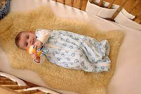 Wahrscheinlich trinkt das kind zu viel von der wässrigen vordermilch, die einen geringeren fettgehalt hat als die hintermilch. Ist Gruner Stuhlgang Beim Baby Gefahrlich Vigo