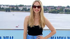 Bilal el mehdi wahib is een nederlandse acteur, zanger en rapper van marokkaanse afkomst. Amanda Seyfried Wil Dolgraag Een Mama Mia 3 Entertainment Telegraaf Nl
