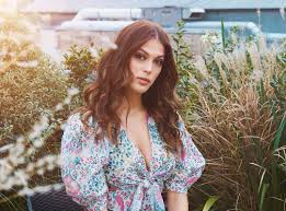 Iris mittenaere, from lille, france, was crowned the newest miss universe on sunday night, out of 85 other women competing for the honor. Beauty Queen Iris Mittenaere Outraged Condemns Incitement To Rape Beautypageants
