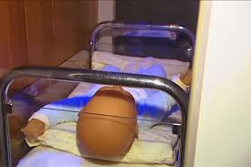 Daar kunnen radeloze moeders hun pasgeboren kind veilig en anoniem achterlaten. Baby In Vondelingenschuif In Antwerpen Het Belang Van Limburg Mobile