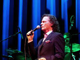 Thomas' popularity continued into the early 1970s with such top pop/rock hits as everybody's out of town (1970), most of all (1970), no love at all his version was originally recorded in 1949 but did not officially chart until 1966. B J Thomas Wikipedia