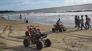 Pantai anyer merupakan salah satu pantai paling populer di provinsi banten. Warga Tangerang Meninggal Saat Berselancar Di Pantai Anyer Metro Tempo Co