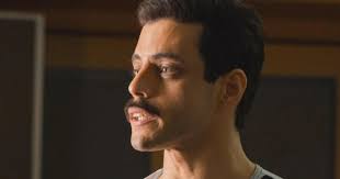 After speaking on immolating freddie's movements, as well as his singing, malek informed ellen what he did with his freddie mercury teeth. Sinking Your Teeth Into A Role Transforming Rami Malek Into Freddie Mercury For Bohemian Rhapsody Cbs News