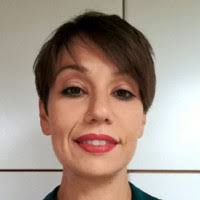Nella mattinata di giovedì 22 luglio un minibus con a bordo 15 persone è uscito di strada precipitando per circa una decina di metri nella zona di marina grande, a capri. Almerinda Melillo Gestionnaire De Projets Evolink Sa It Software Security Telecommunication Linkedin