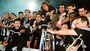 Το πρωί της δευτέρας, η αποστολή του δικεφάλου συγκεντρώθηκε στο γήπεδο. Kai Na Mh Spasei O Diaolos To Podari Toy O Paok Mporei