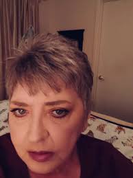 Introduction of a disabled woman from Alabama sharing life experiences