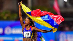 La denominación de colombia proviene del apellido del explorador genovés del siglo xv cristóbal colón (en italiano: Caterine Ibarguen Se Luce En Barranquilla Con Un Salto Dorado