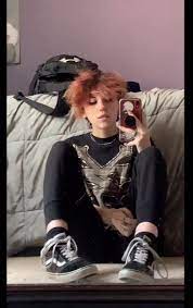 Pin By Astrox Ana On Phia Astrouxx Androgynous Hair Punk Hair Shot Hair Styles